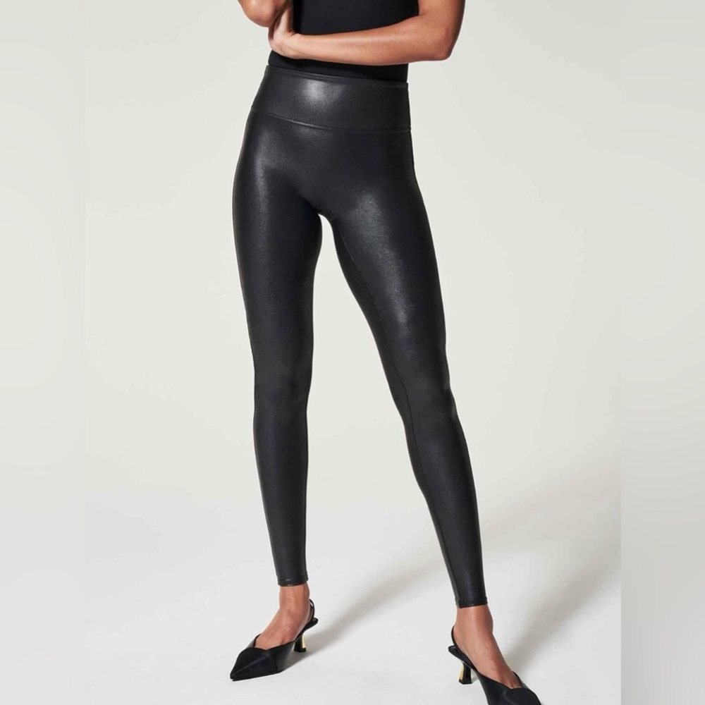 SPANX Women's Faux Leather‎ Leggings Sz M